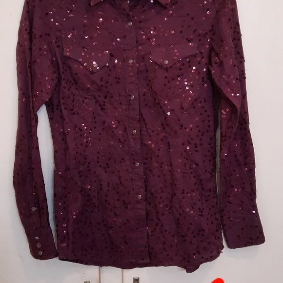 Clothes - Picture 8 of 16